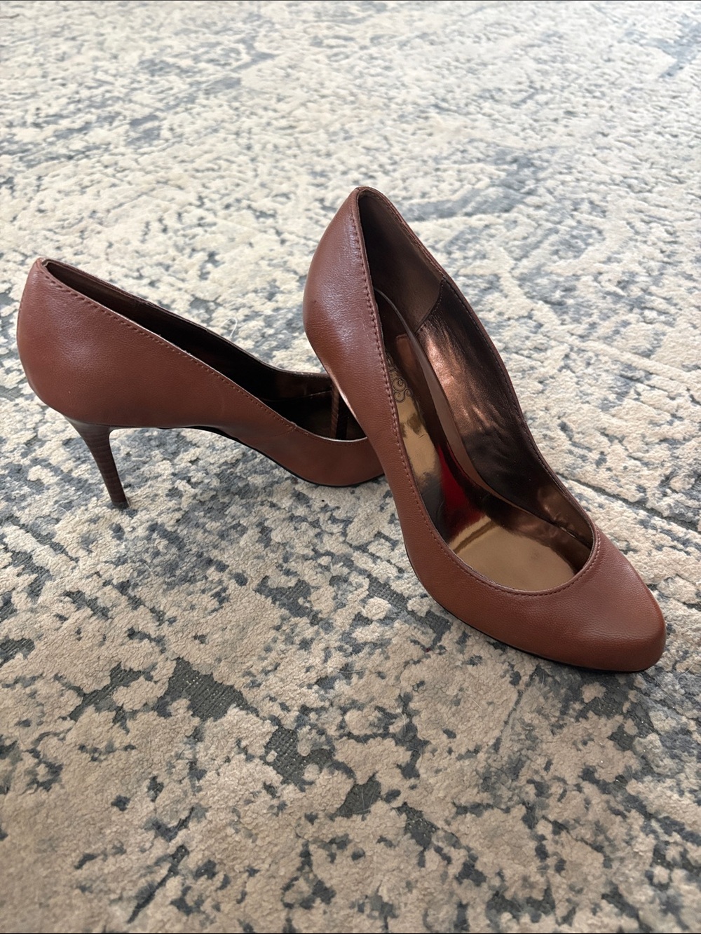 Carlos Santana Brown Pointed Toe Leather Pumps